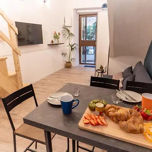 Apartament Casacece Kalsa