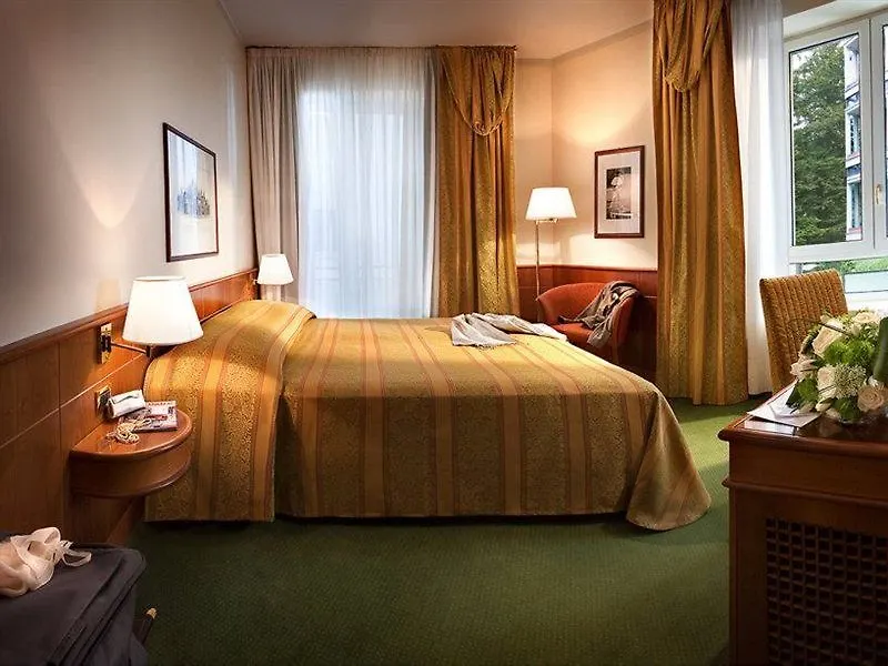 Hotel Cavour Milan 4*,  Italy