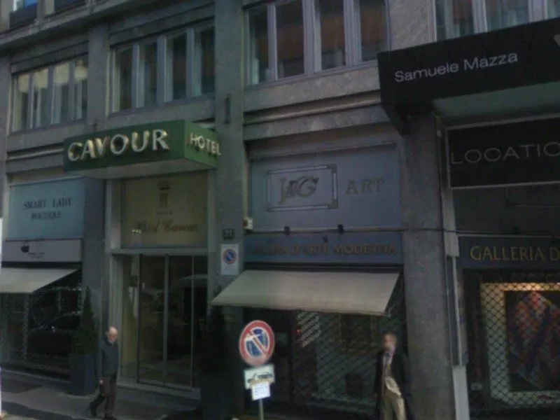 Hotel Cavour Milan 4*,