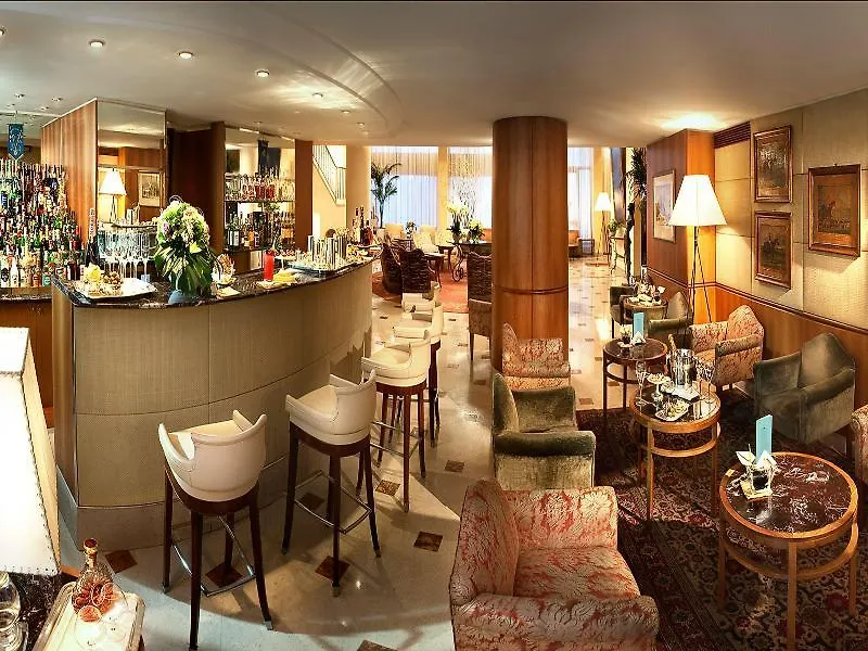 Hotel Cavour Milan