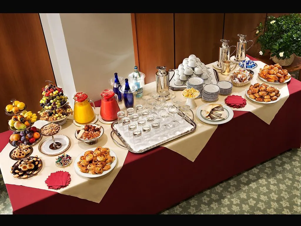 Hotel Cavour Milan Italy